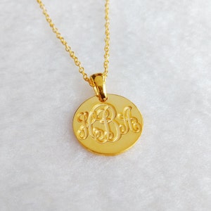 Gold Monogram Disc Necklace,Gold Disc Necklace,Personalized Initial Disk Necklace,0.6&quot; Engraved Disc Necklace,Christmas Gift