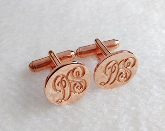 Gemelli con due monogrammi incisi, gemelli da sposo per matrimonio, gemelli con iniziali in oro rosa, regalo per la festa del papà, eleganti gemelli con monogramma