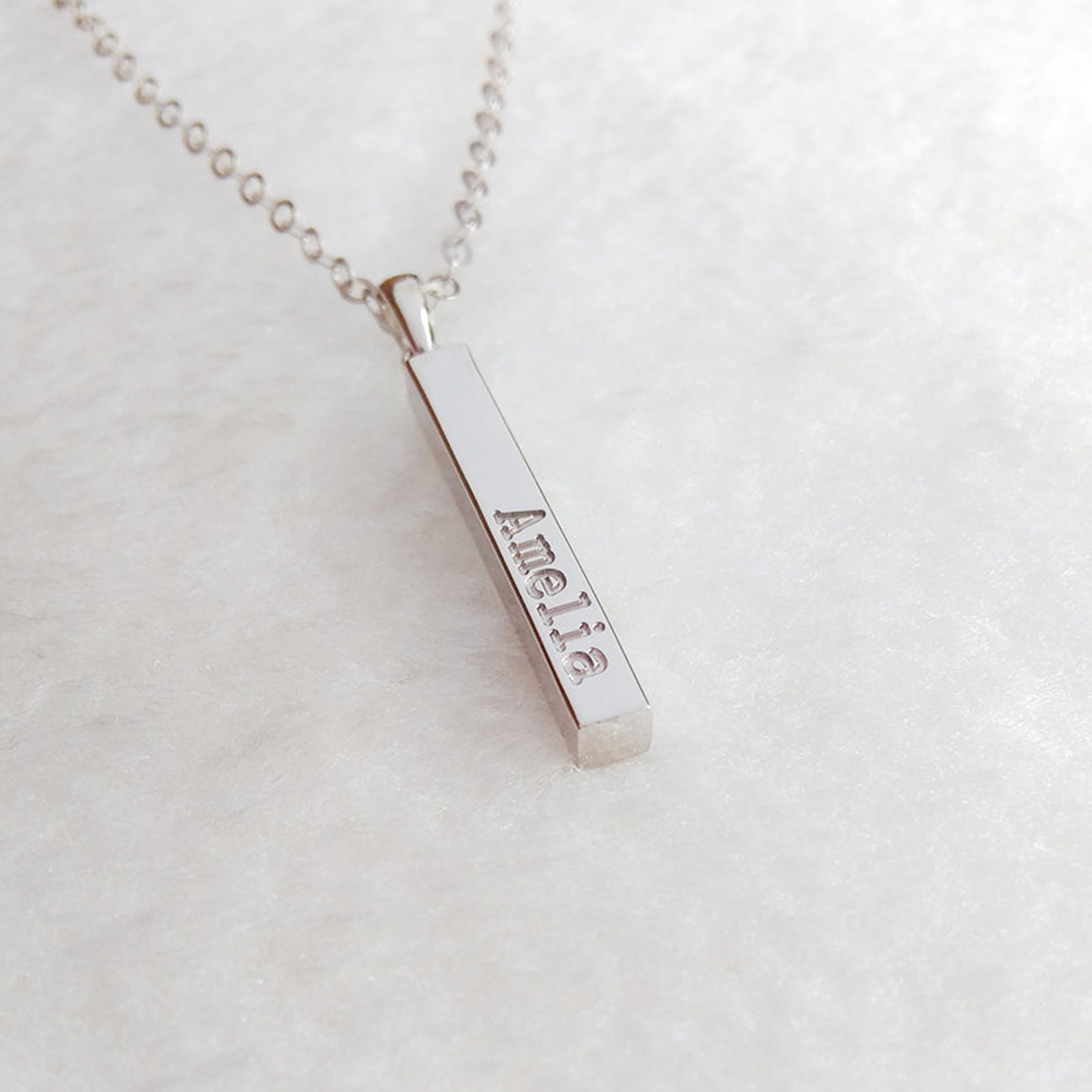 Name bar necklace white gold Clearance
