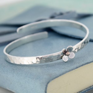 Silver Crossover Bangle with Daisy , Gift for Mum