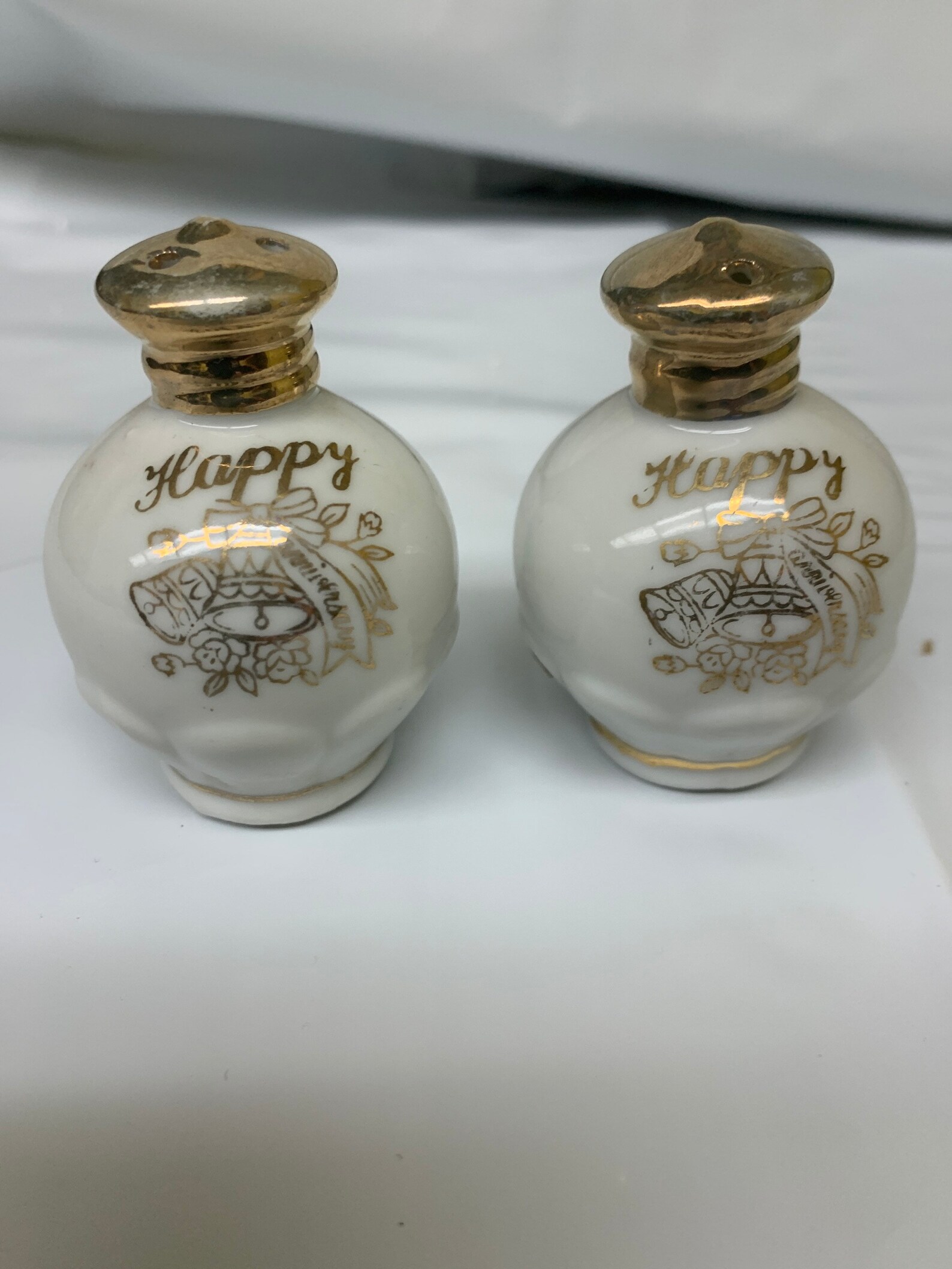 Ceramic salt & pepper shakers Etsy