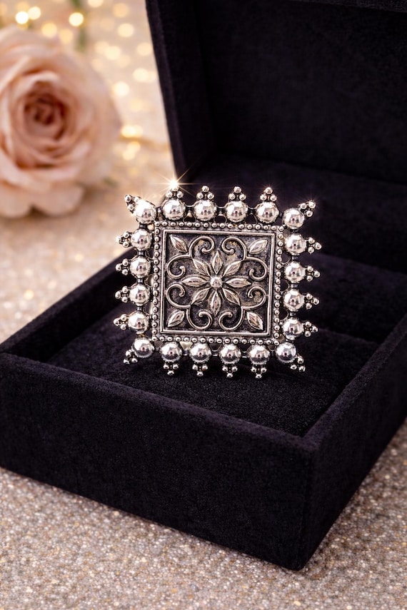 Renaissance-Style Silver Adjustable Ring – Square… - image 1