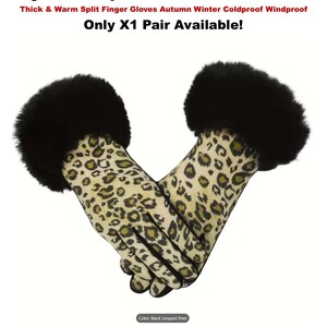 以下が含まれることがあります： スタイリッシュなレオパードプリントのぬいぐるみ手袋。手袋はスプリットフィンガーデザインで、黒とタンのレオパードプリント柄です。袖口は黒のフェイクファーでトリミングされています。画像には「Stylish Leopard Print Plush Gloves」と書かれています。