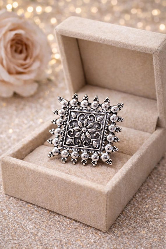 Renaissance-Style Silver Adjustable Ring – Square… - image 3