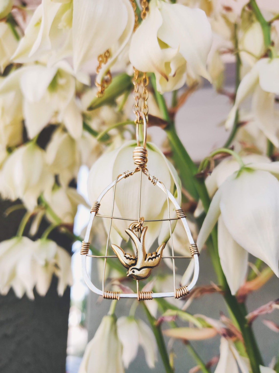 bioshock infinite bird or cage pendant bioshock infinite bird or cage pendant