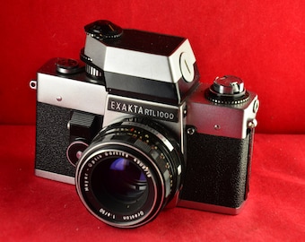 Exakta RTL1000 with Meyer Optik Görlitz  Oreston 50 mm 1.8 and with exposure meter