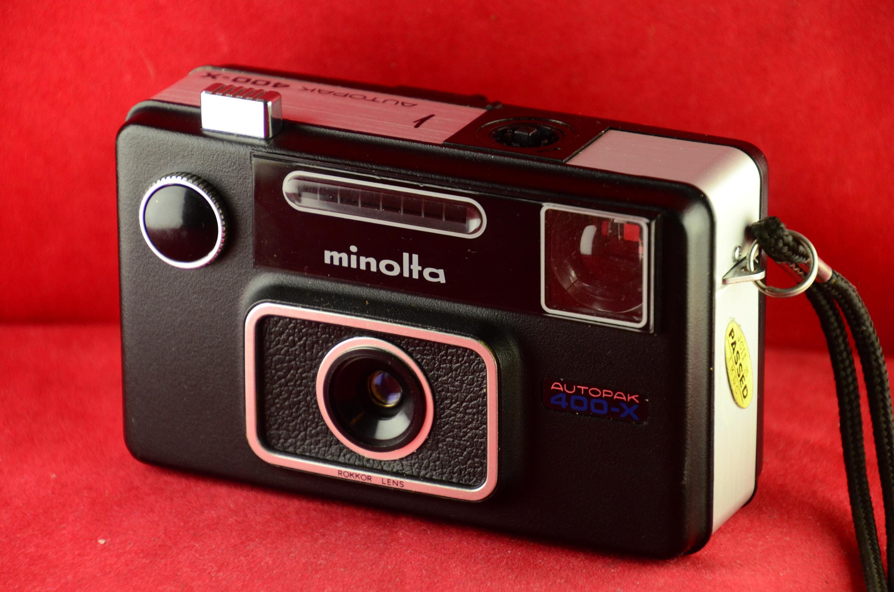 Minolta Pocket Autopak 70 フィルムカメラ　レトロ ミノルタ ポケット・オートパック70 | Camera Museum by awane