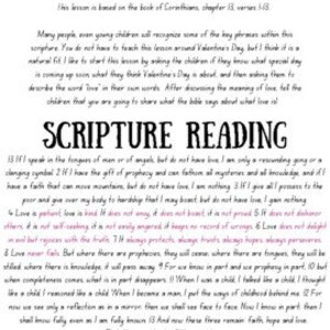 Pu&ograve; includere: Un foglio di lavoro stampabile con il titolo "Introduzione" e "Lettura delle Scritture" in caratteri grandi e in grassetto. Il testo tratta il significato dell'amore e include un passo delle Scritture di 1 Corinzi 12:1-13. Il foglio di lavoro &egrave; decorato con una freccia rosa e la parola "amore" in grandi lettere rosa.