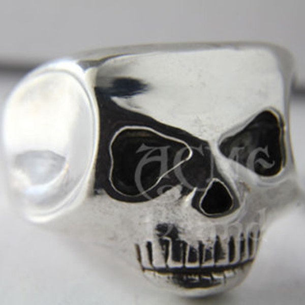 Johnny Depp Replica Plain Skull Pirate ring Sterling Silver ACME Brand Is original Maker of this scuplt