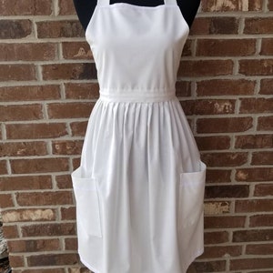 White Pinafore Gathered apron, Pioneer Costume, Trek Clothes, Pioneer Apron, Pilgrim Apron, Solid White Apron, Mary Poppins, Alice Apron