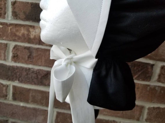 Pilgrim Bonnet Pioneer Bonnet Black and 