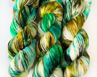 Cosens Bay - Hand Dyed Fingering - 425 yrds - 3 PLY - 80/20 SW Merino/ Nylon in Greens and Blues for crochet and knitting, shawls, sock yarn