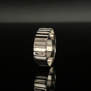 Grooved Silver Band Ring // 925 Sterling Silver // Unisex Silver Band Ring // Sizes 6 to 12