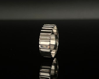 Grooved Silver Band Ring // 925 Sterling Silver // Unisex Silver Band Ring // Sizes 6 to 12