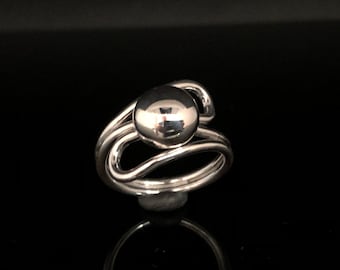 Silver Sphere Ball Ring // 925 Sterling Silver // Wrap Around Silver Ball Ring // Sizes 6, 7, 8, 9