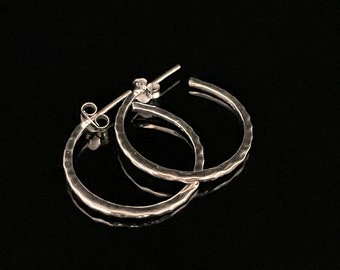 Hammered Silver Hoop Earrings - 925 Sterling Silver - Pushback Hoop Earring