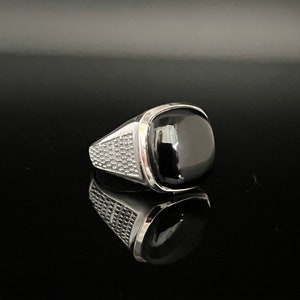 Black Onyx Silver Signet Ring // 925 Sterling Silver // Size 11