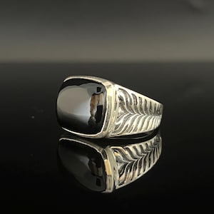 Onyx Silver Signet Ring // 925 Sterling Silver // Size 10