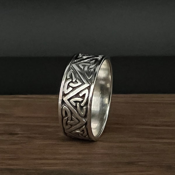 Bague celtique pour homme // Argent sterling 925 // Bague celtique triquetra // Tailles 7 à 12