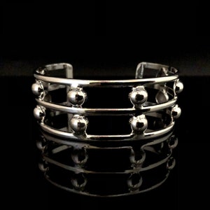 Silver Ball Cuff Bracelet - Ball Cuff - 925 Sterling Silver -- Silver Cuffs