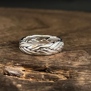 Braided Silver Ring // 925 Sterling Silver // Sizes 6 to 12 // Handmade