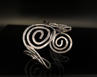 Hammered Swirl Silver Cuff Bracelet - 925 Sterling Silver - Swirl Design Cuff -- Silver Cuffs