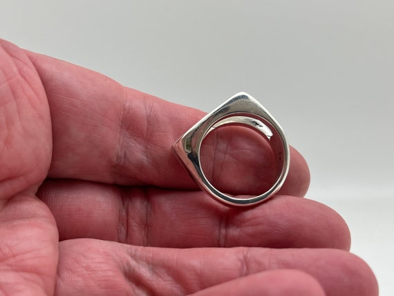 Bague Fendue Snake Sculptée En Argent - WANT Les Essentiels