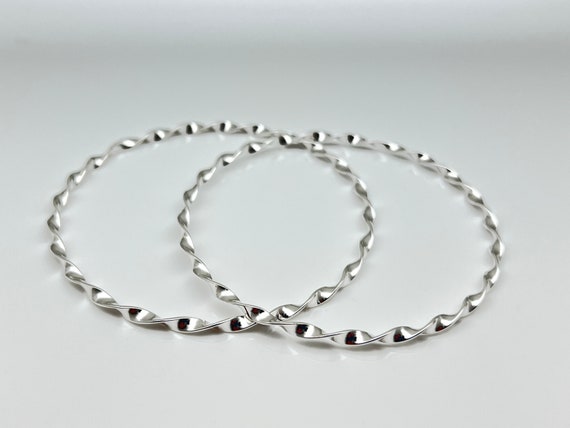 Twist Silver Bangle - 925 Sterling Silver -- Silver Bangle
