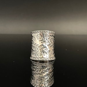 Leaf Patterned Silver Ring -- 925 Sterling Silver - Oxidized - Long Leaf Pattern Ring