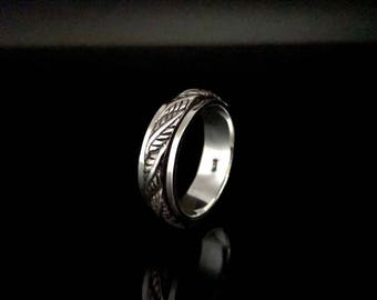 Silver Leaf Spinner Ring // 925 Sterling Silver // Leaf Spin Ring // Silver Spinner Ring