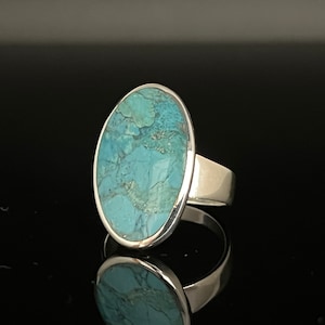 Eenvoudige ovale turquoise statementring // 925 sterlingzilver // Maten 5 t/m 12