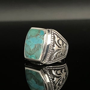 Men’s Signet Stone Ring // 925 Sterling Silver // Natural Turquoise // Sizes 7 to 12