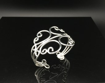 Brazalete de plata con alambre envuelto - Plata de ley 925 - Diseño de espiral - Brazaletes de plata
