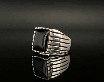 Black Onyx Lines Signet Ring // 925 Sterling Silver // Sizes 7 to 13 Available