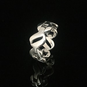 Oval Link Ring // Sterling Silver // Hand Cast Silver Ring // Oval Links Ring // Size 7