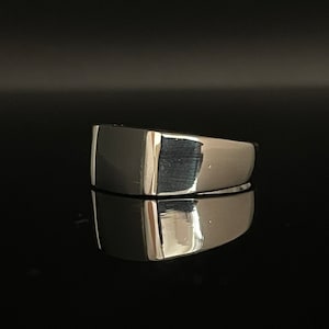 Squared Black Onyx Signet Ring // 925 Sterling Silver // Sizes 7 to 12 Available // Men’s Onyx Ring