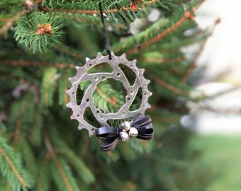 Upcycled Christmas Decoration, Repurposed Bike Gear Ornament, Secret Santa, Bike Gear Gift, Steampunk present, Industrial Ornament, Stocking