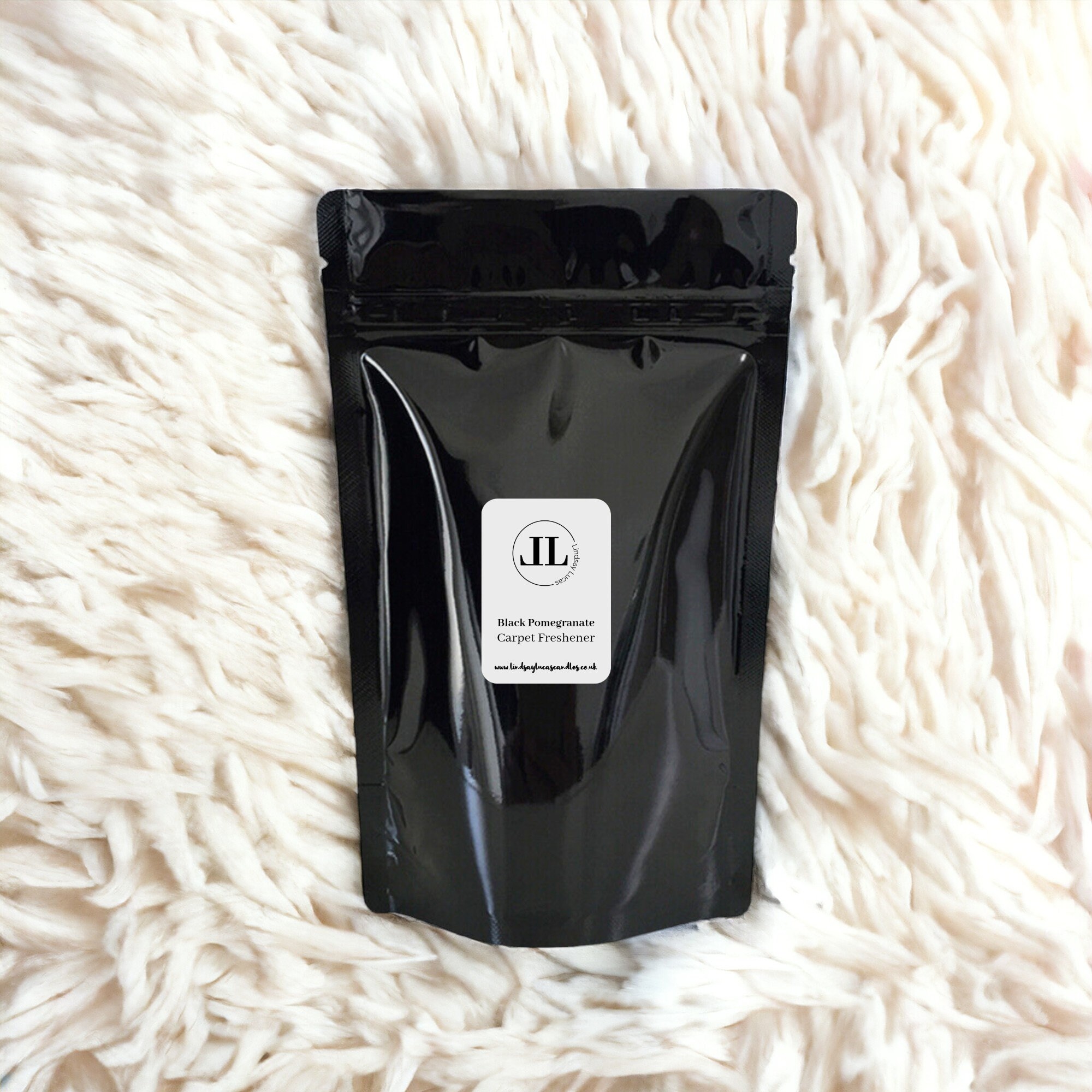 リリー Black Pomegranate Strong Scented Carpet Freshener Powder/dust