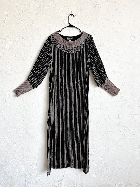 Stunning 80s Vintage Designer Ornate Beaded Silk Black Formal Gown - Long Sleeve, Maxi - SisterMax Stunning 80s Vintage Designer Ornate Beaded Silk Black Formal Gown - Long Sleeve, Maxi - SisterMax