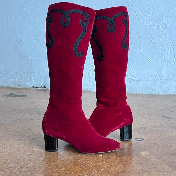 Vintage 60s/70s Crimson Red Velvet Mid-Calf Heeled Boots with Black Embroidery size 7