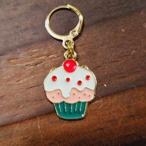 Cupcake Stitch Marker Progress Keeper with Gold Lever Back Finding - knitting crochet single earing PK154
