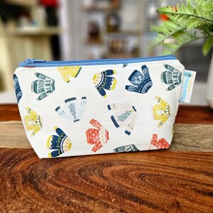 Winter Sweaters - Small Zippered Notions Pouch Wallet, Mini
