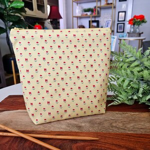 Mini Red Floral / Yellow - Small Clutch Style Knitting Crochet Project Bag, small zipper tote, sock sack, makeup bag WS122