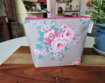 Pink Gray Floral Mini Clutch Style Zippered Project Bag - Cotton Fabric - Perfect for single skein knitting crochet projects SDS09C