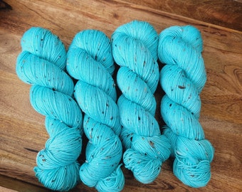 Robins Egg (Blue) - Tweedy Toes Sock Yarn | Fingering weight semisolid / tonal tweed sock yarn - Y030