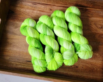 Lime Margarita (chartreuse green yellow) Standard Sock Yarn |  Variegated Hand Dyed Yarn | Fingering weight superwash merino nylon Y002V