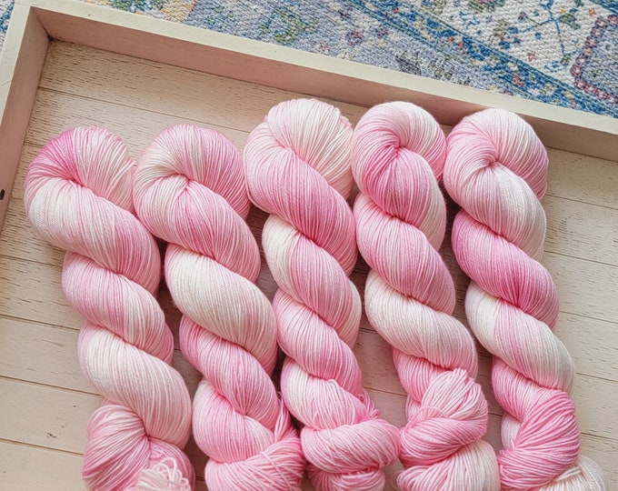 Pink Taffy - Deluxe Soft Sock Yarn | Tonal Hand Dyed Yarn | Fingering weight 100% superwash extrafine merino nylon Y016V