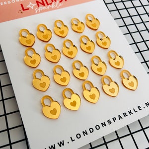 Packung mit 20 Valentinstag Kuchen Charms, Herz Charm, Schloss Herz Charms, Cake Topper, Cup Cake Charms