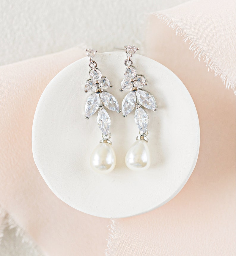 silver pearl wedding earrings