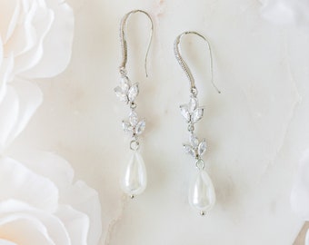 Silver Pearl Wedding Earrings,  Pearl Drop Bridal Earrings, Rose Gold Pearl Drop Bridal Earrings For Brides Pearl Bridal Jewelry, Cara